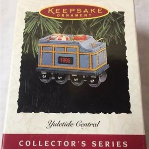Hallmark central tender car 1995 ornament